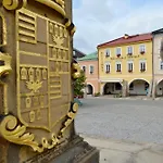 Hotel Mestsky Dorinka Hostinné