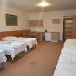 Mestsky Dorinka Hotel Hostinné
