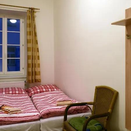 מלון Mestsky Dorinka 3*