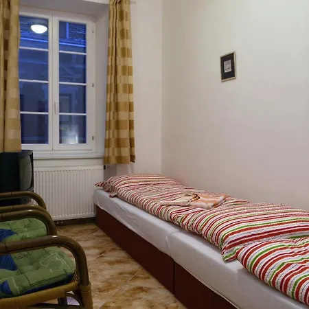 מלון Mestsky Dorinka