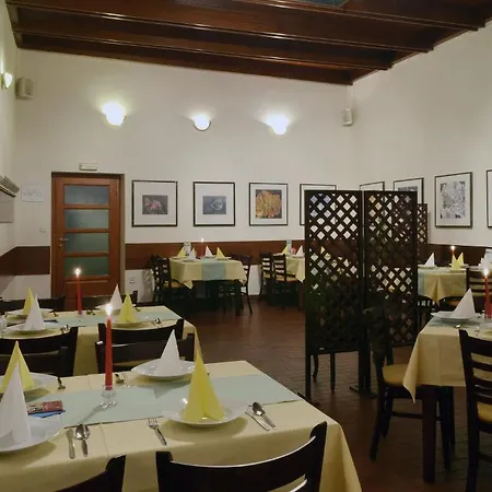 Mestsky Dorinka Hostinné