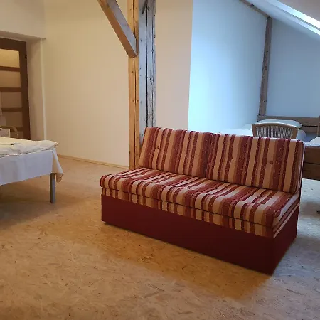Městský Dorinka Hostinné