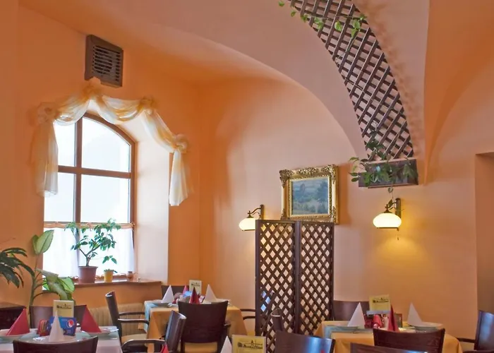 Městský Dorinka Hotel Hostinné