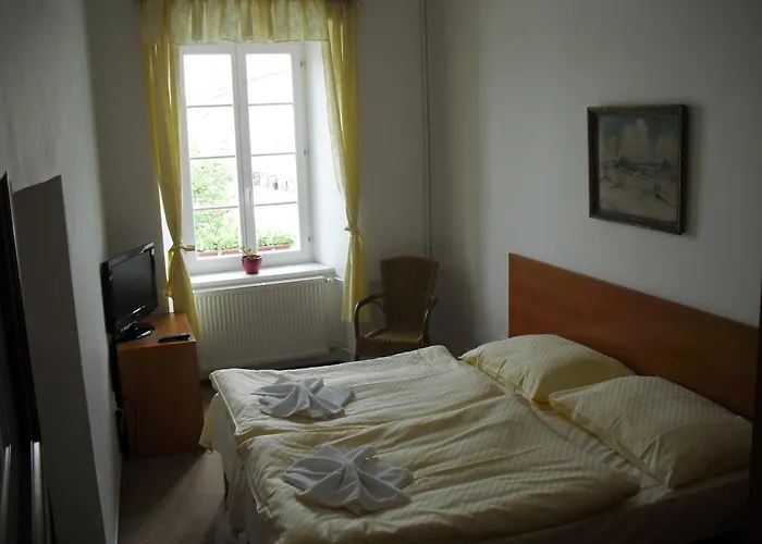 Městský Dorinka 3* Hostinné